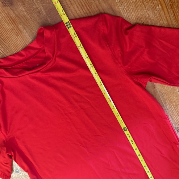 Cat & Jack Boys’ Red Short-Sleeve Rashguard – XL (16) Husky - Picture 3 of 5